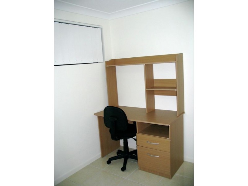 Unit 1 / 37 Lingle St, Robertson QLD 4109