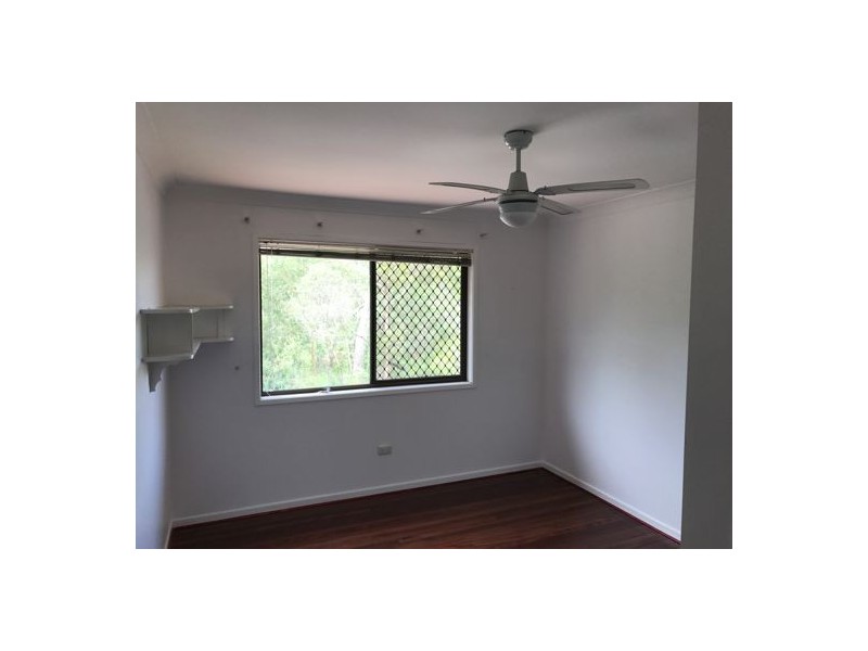 25 Freesia Street, Macgregor QLD 4109