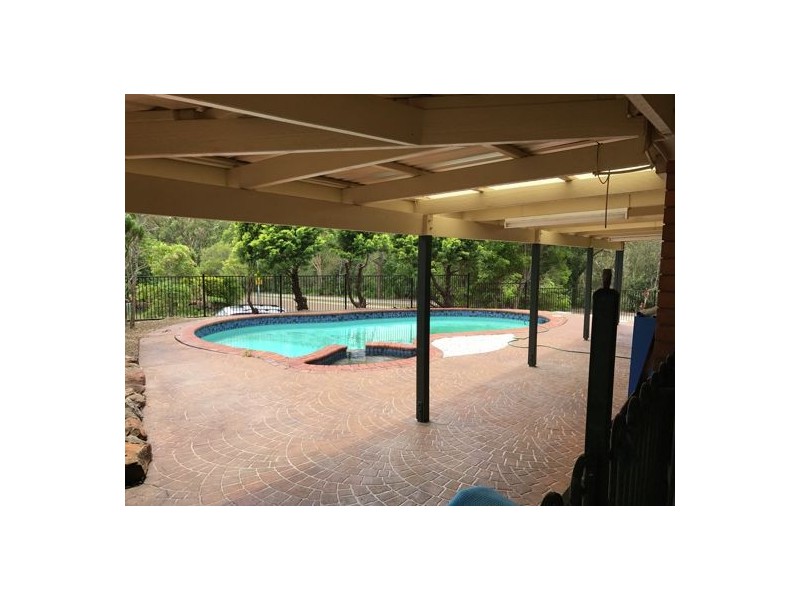 25 Freesia Street, Macgregor QLD 4109