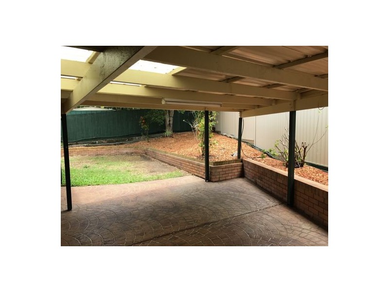 25 Freesia Street, Macgregor QLD 4109