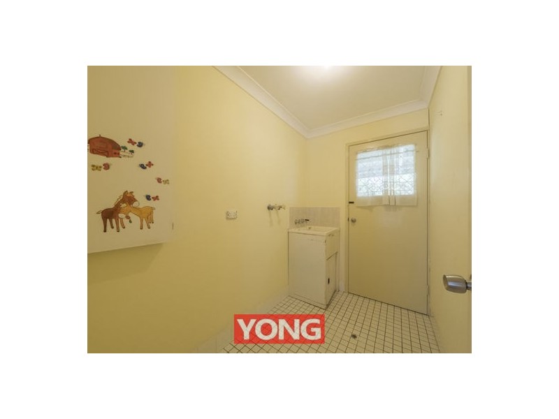17 Chateau Street, Calamvale QLD 4116