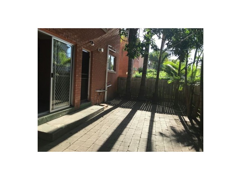 1/22 North Road, Woodridge QLD 4114