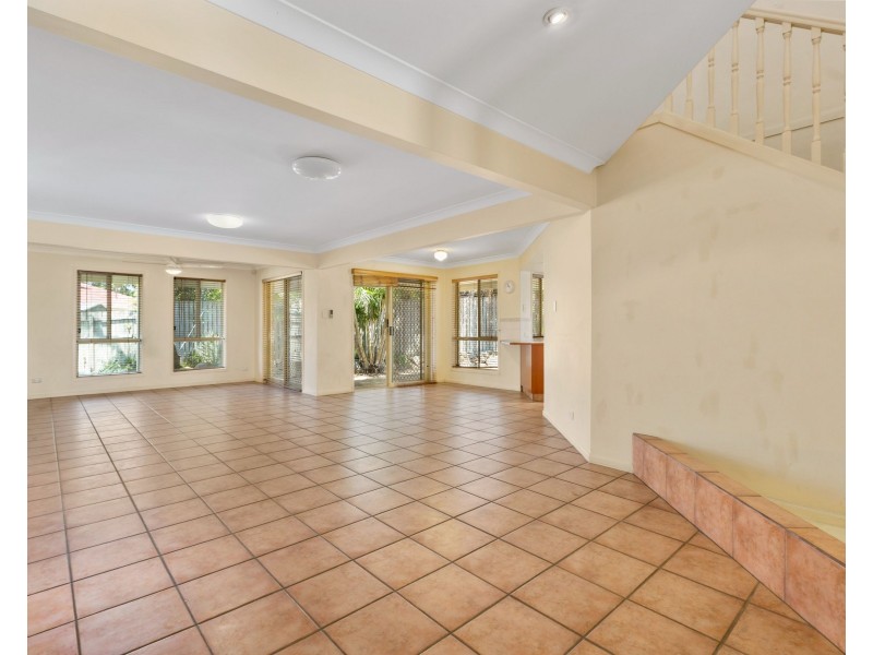 6 Femme Court, Eight Mile Plains QLD 4113