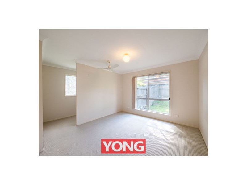 15 Parnassus (8 Magnolia Grove), Robertson QLD 4109