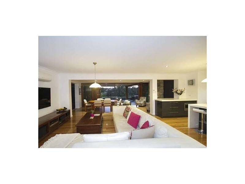 Mount Ommaney QLD 4074