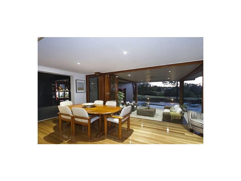 Mount Ommaney QLD 4074
