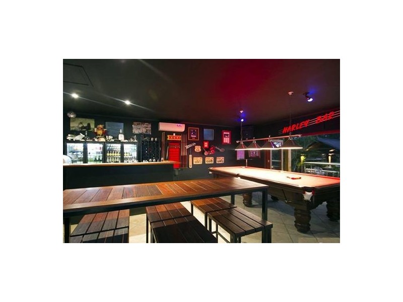Mount Ommaney QLD 4074