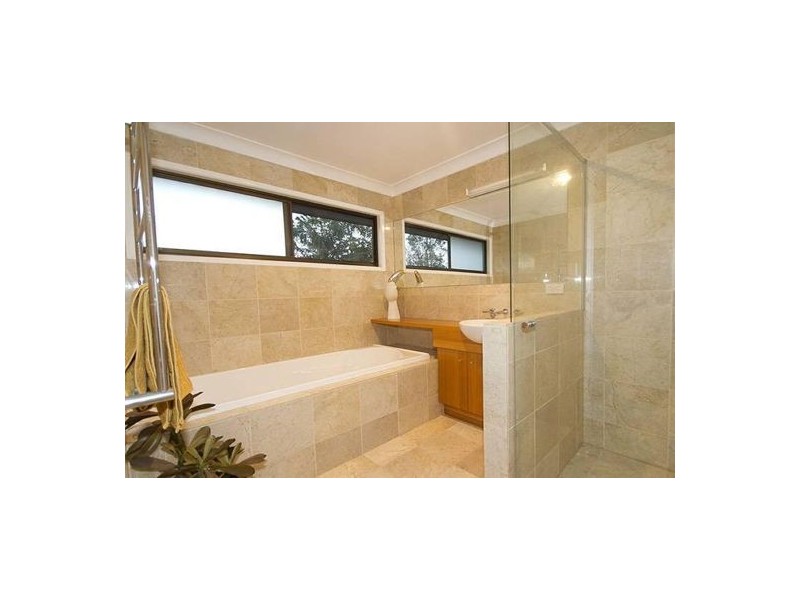 Mount Ommaney QLD 4074