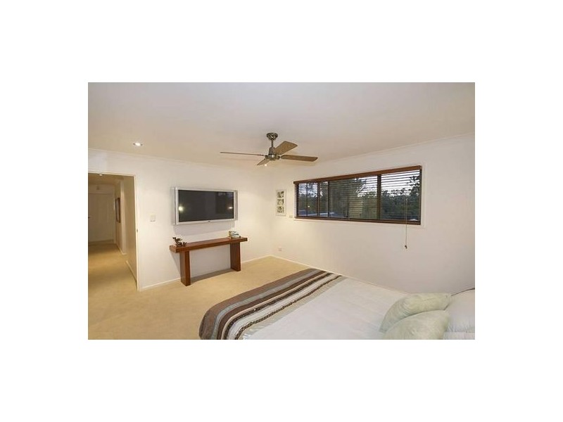 Mount Ommaney QLD 4074