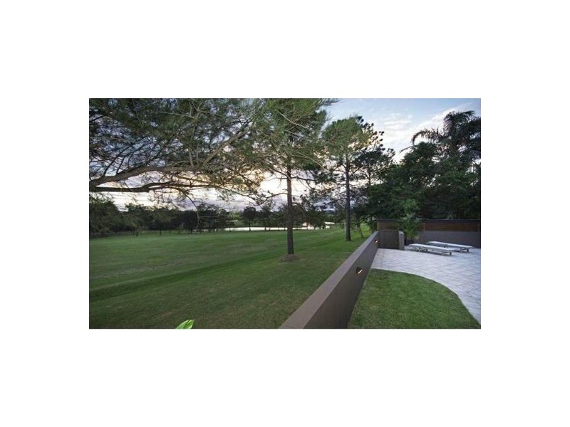 Mount Ommaney QLD 4074