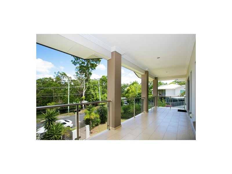 8 Trudy Cr, Cornubia QLD 4130