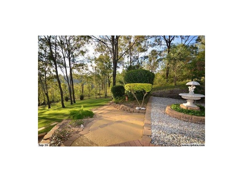 61 Collins Place, Kooralbyn QLD 4285