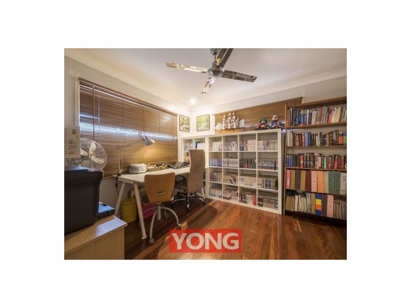 54 Portulaca Street, Macgregor QLD 4109