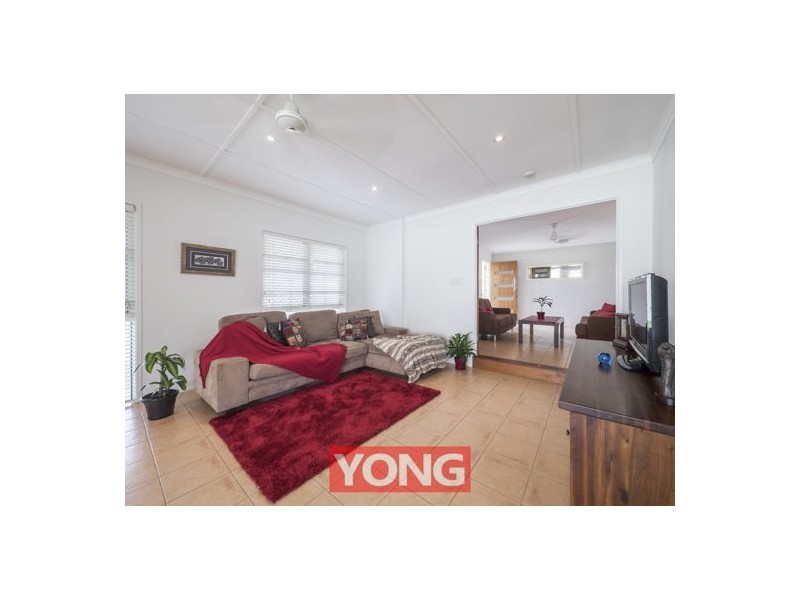 2 Longridge Street, Macgregor QLD 4109