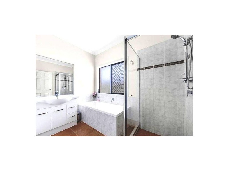2 Dianella Ct, New Beith QLD 4124