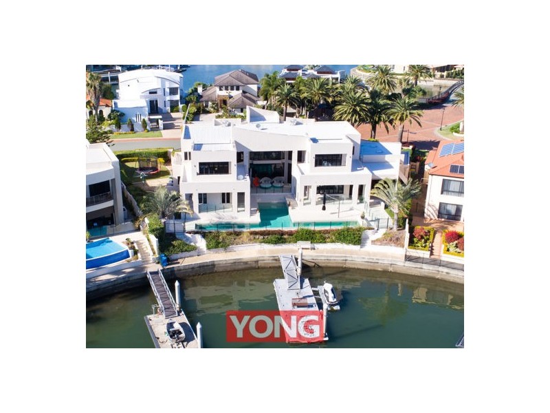 18-20 The Sovereign Mile, Sovereign Islands QLD 4216
