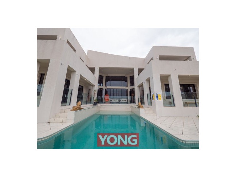 18-20 The Sovereign Mile, Sovereign Islands QLD 4216