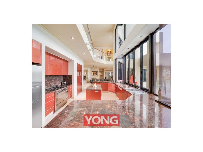 18-20 The Sovereign Mile, Sovereign Islands QLD 4216