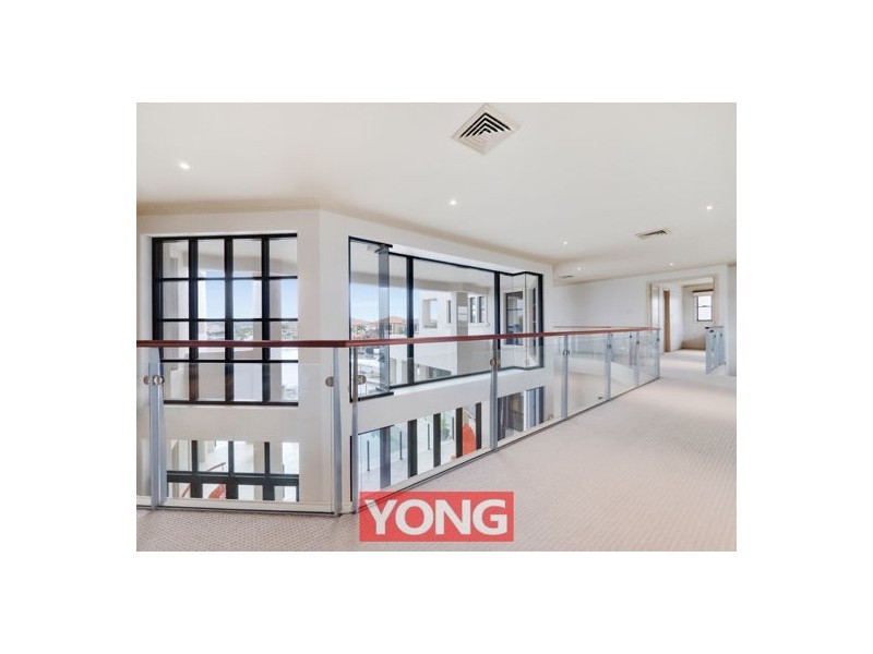 18-20 The Sovereign Mile, Sovereign Islands QLD 4216