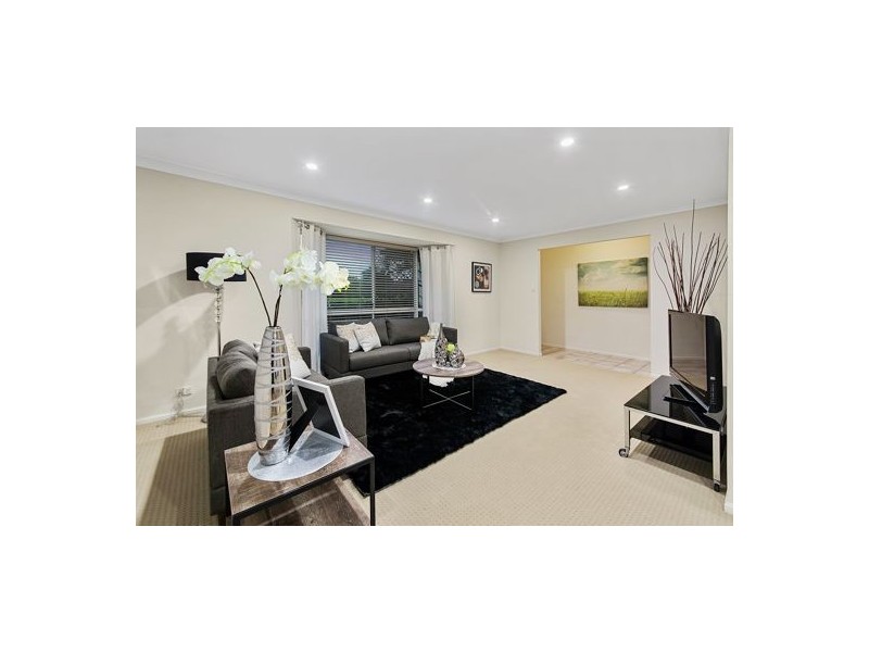 9 Sandalwood Street, Sinnamon Park QLD 4073