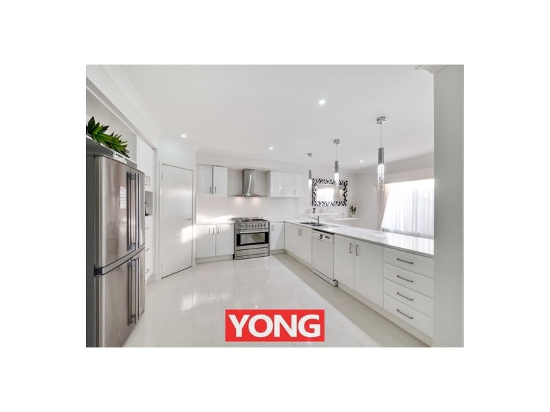 12 Peachtree Place, Stretton QLD 4116