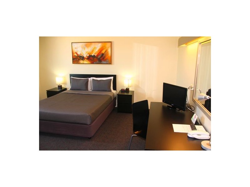 422 Kingsford Smith Drive, Hamilton QLD 4007