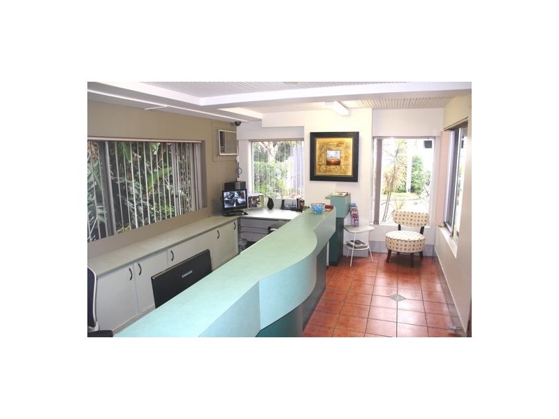 422 Kingsford Smith Drive, Hamilton QLD 4007