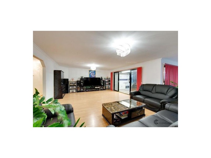 19 Ashton Way, Forest Lake QLD 4078