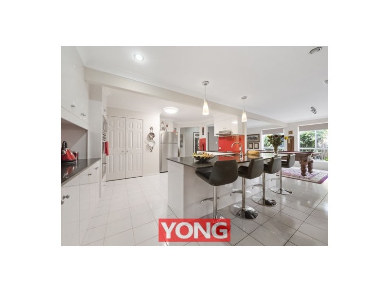 5 Googie Crescent, Eight Mile Plains QLD 4113