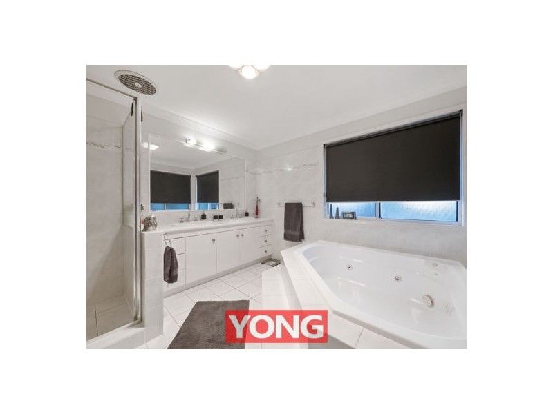 5 Googie Crescent, Eight Mile Plains QLD 4113