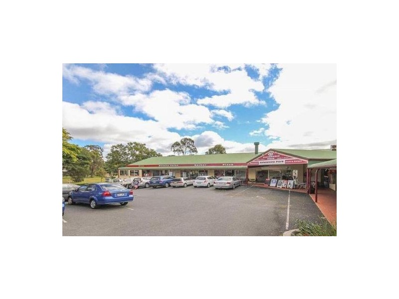 107 Mildura Drv, Helensvale QLD 4212