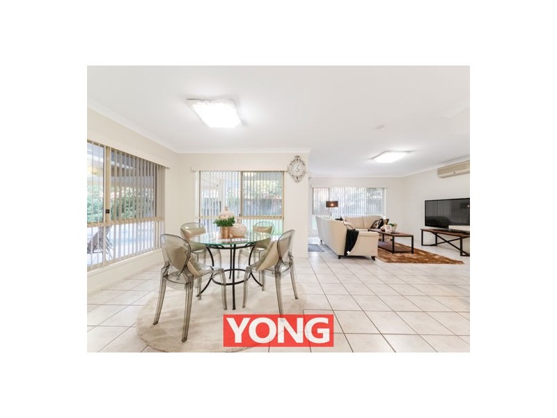 32 Poinciana Crescent, Stretton QLD 4116