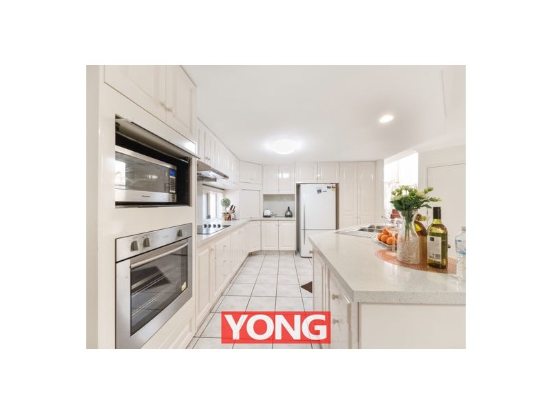 32 Poinciana Crescent, Stretton QLD 4116
