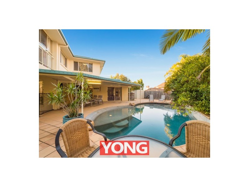 32 Poinciana Crescent, Stretton QLD 4116