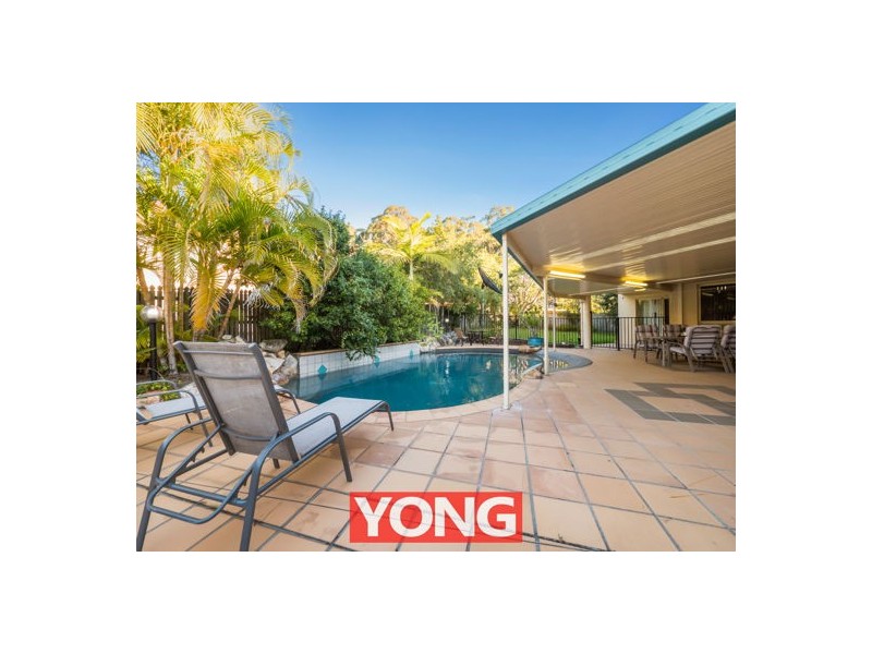 32 Poinciana Crescent, Stretton QLD 4116