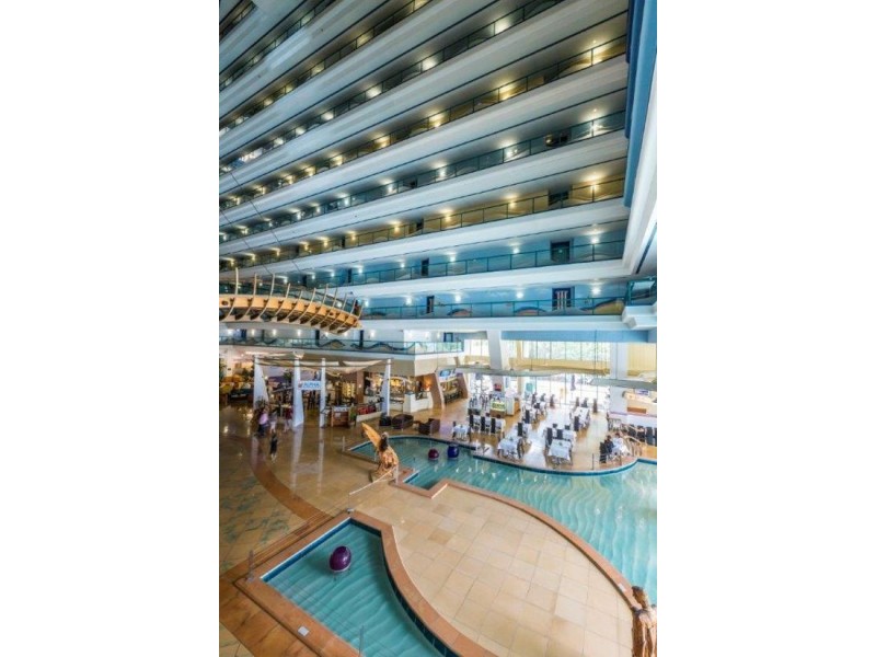 4 5 Palm Ave, Surfers Paradise QLD 4217