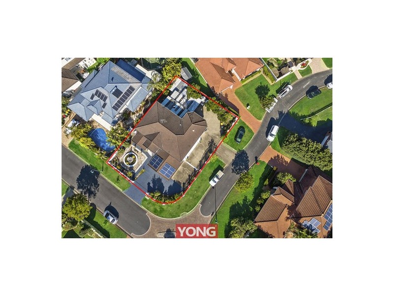 22 Windermere Crescent, Carindale QLD 4152