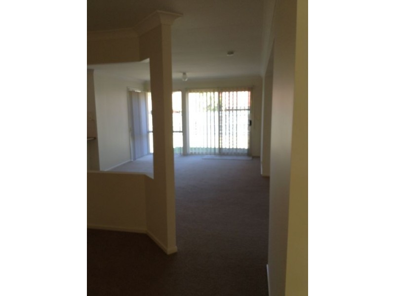 18 Rivergum Place, Calamvale QLD 4116