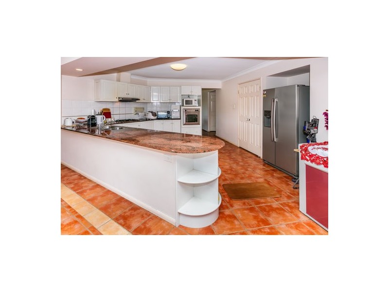 73 Lancaster Cct, Stretton QLD 4116