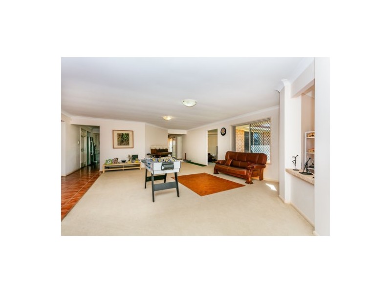 73 Lancaster Cct, Stretton QLD 4116