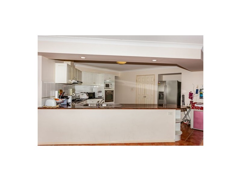 73 Lancaster Cct, Stretton QLD 4116