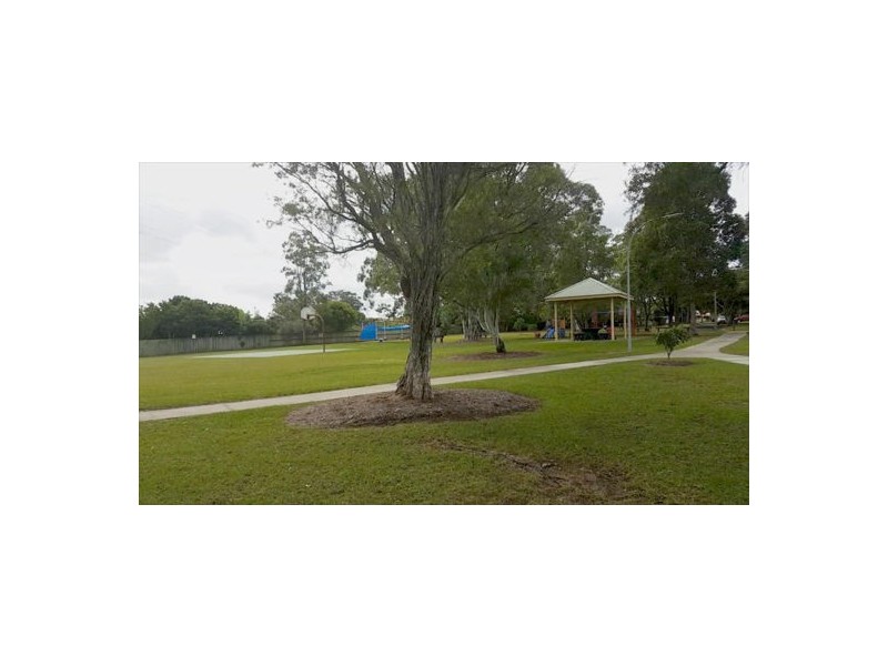 1 Haseler Crescent (335 Hellawell Rd), Sunnybank Hills QLD 4109