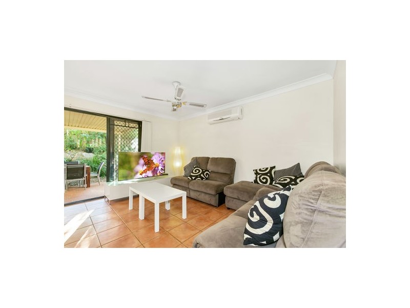 2/18 Delavan Street, Wishart QLD 4122