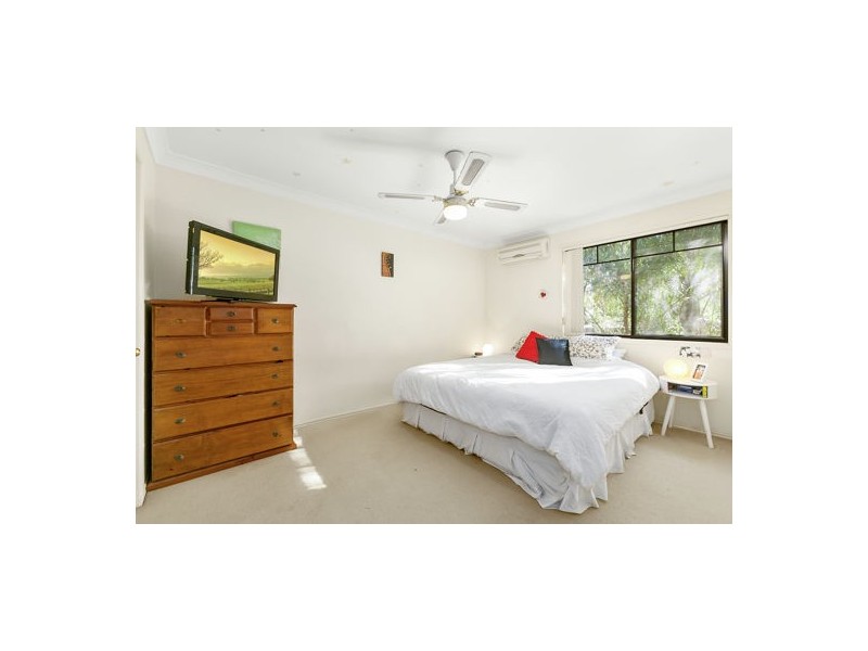 2/18 Delavan Street, Wishart QLD 4122