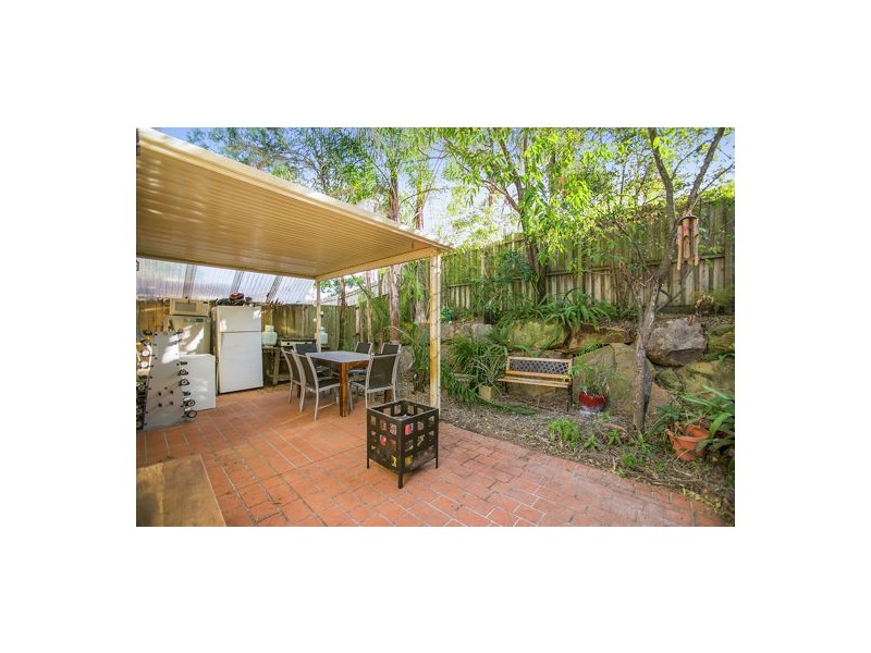 2/18 Delavan Street, Wishart QLD 4122