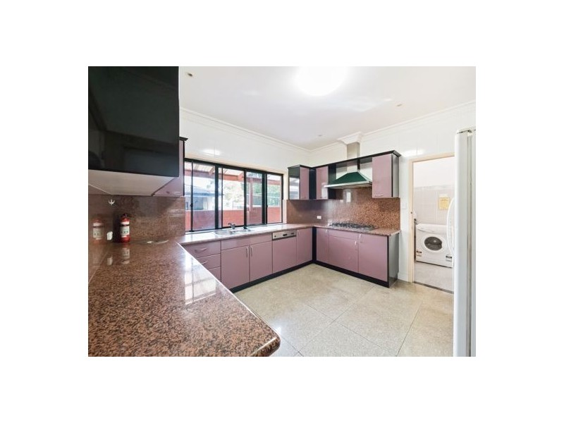 1 Cavallaro Street (21 Parnassus Street), Robertson QLD 4109