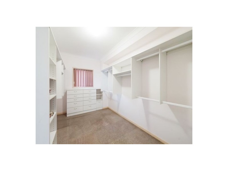 1 Cavallaro Street (21 Parnassus Street), Robertson QLD 4109