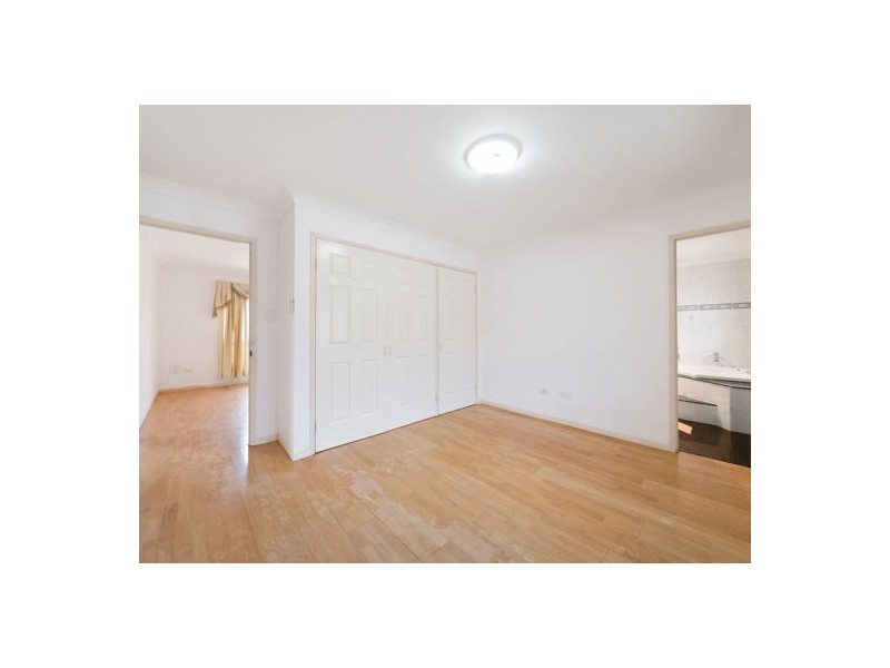 1 Cavallaro Street (21 Parnassus Street), Robertson QLD 4109