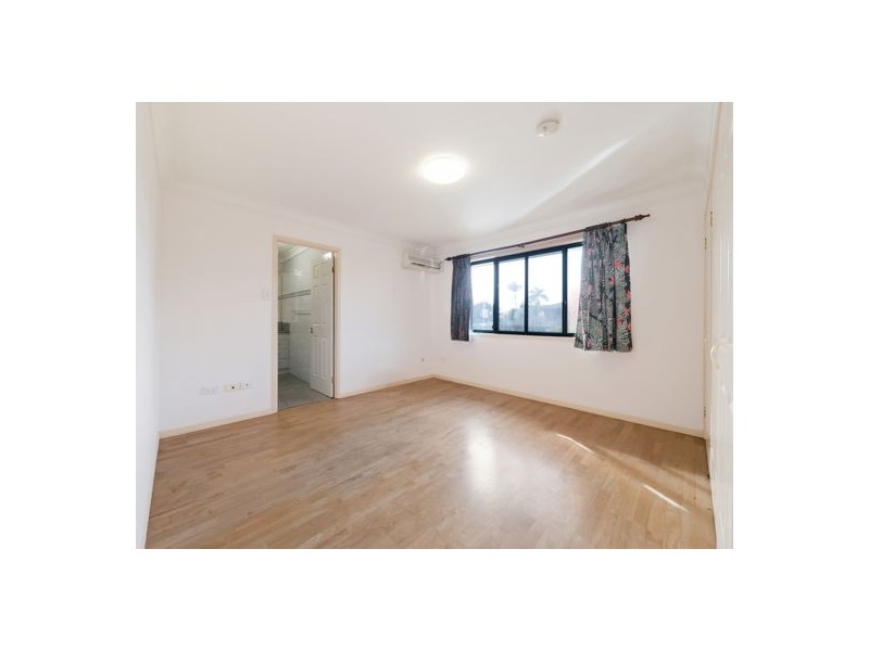 1 Cavallaro Street (21 Parnassus Street), Robertson QLD 4109