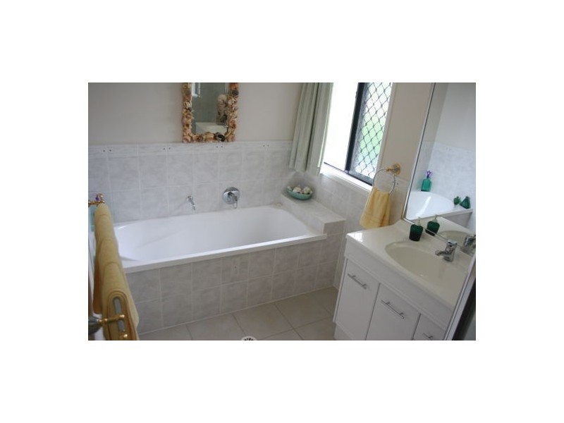 212-216 Boomerang Drive, Kooralbyn QLD 4285